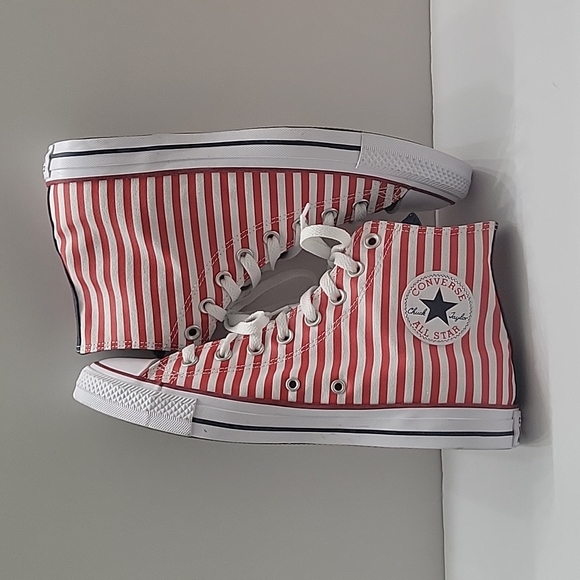 Converse High Top Brand new. - Picture 4 of 15